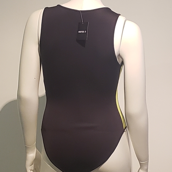 💚Forever 21 Bodysuit - Picture 3 of 5